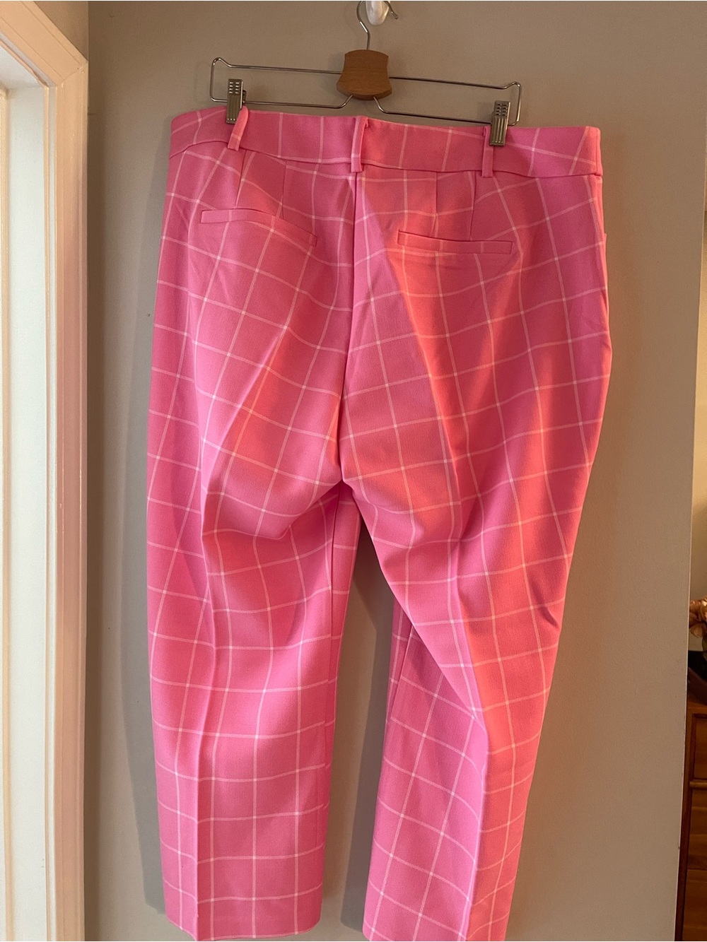 Eloquii Hot Pink Windowpane Capris - Picture 2 of 3